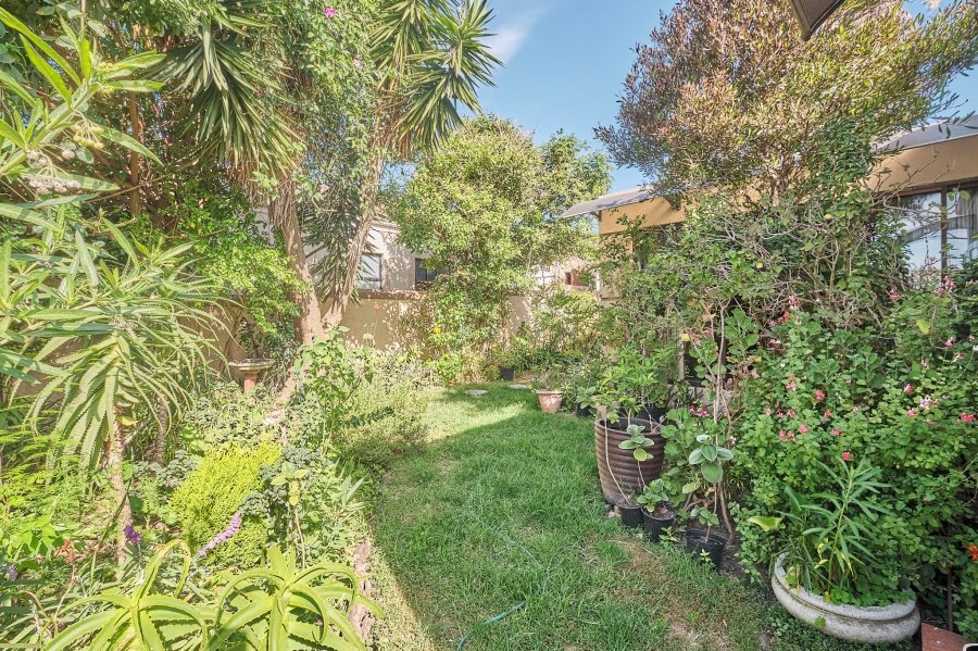 3 Bedroom Property for Sale in Uitzicht Western Cape